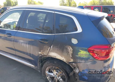 2021 BMW X3 xDrive30I z USA, uszkodzony, nr VIN 5UXTY5C08M9E04858